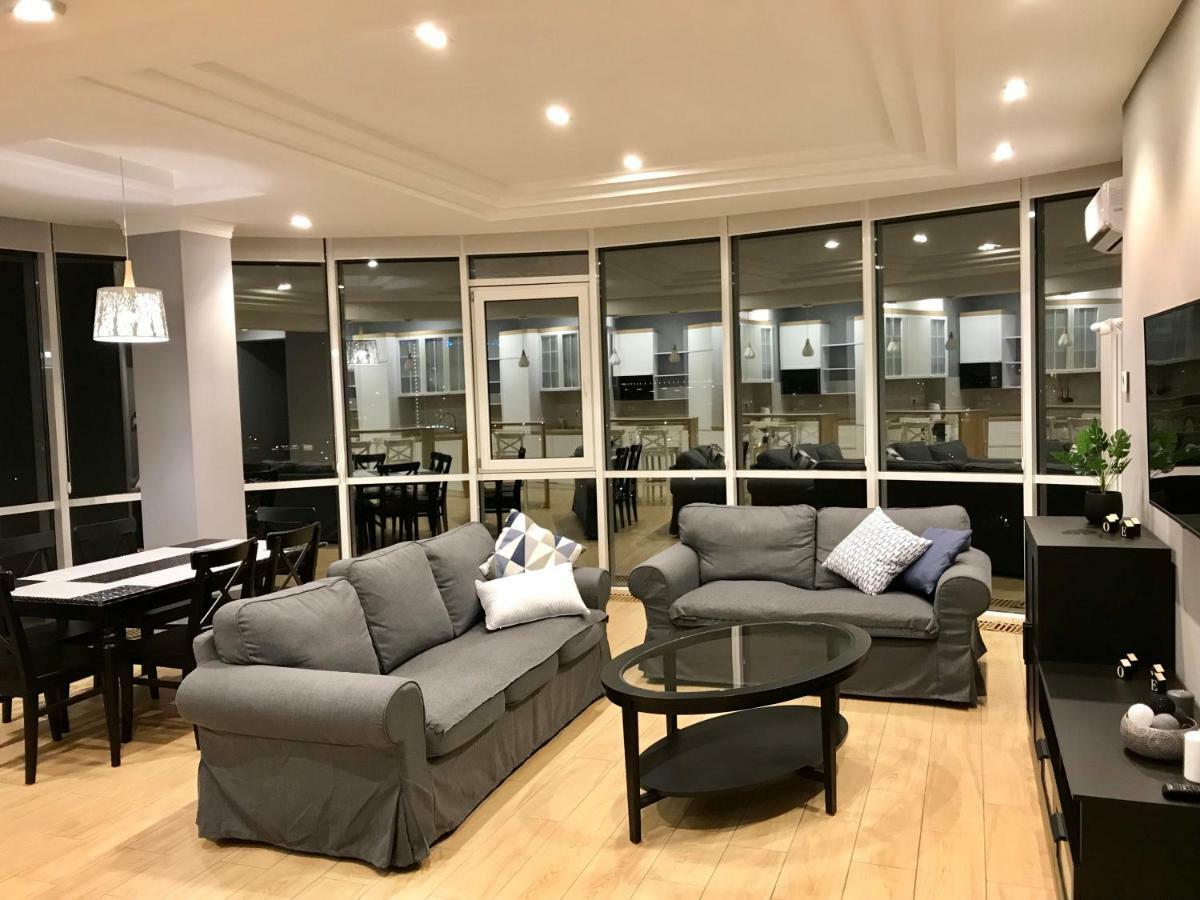 Gagarin Plaza Apartment Одеса Екстер'єр фото
